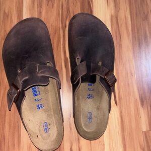 Birkenstock Bostons in Habana oiled leather